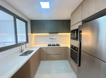 Casa · 120m² · 3 Quartos · 2 Vagas · Sobrado em condomínio fechado completamente mobiliado com móveis planejados no bairro Bacacheri com