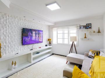 Apartamento · 135m² · 2 Quartos · 2 Vagas · Apartamento 3 dormitórios sendo 1 suíte e 2 vagas, reformado inteiro por uma arquiteta de requinte.