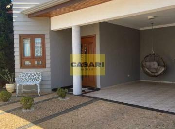 Casa · 185m² · 3 Quartos · 2 Vagas · Casa Térrea de Alto Padrão com Pé-Direito Alto, Piscina e Planejados – 185m²
