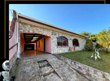 Casa · 210m² · 3 Quartos · 4 Vagas · CASA ESPAÇOSA À VENDA NO BAIRRO ALTO! EXCELENTE CO