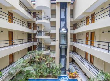 Apartamento · 30m² · 1 Quarto · 1 Vaga · Apartamento 1 dormitório com vaga - portaria 24 horas e elevador panorâmico! Centro Cívico - Juvevê,