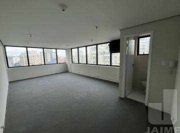 Comercial · 32m² · 1 Vaga · Conjunto Comercial próximo à Avenida Angélica com 1 sala, 2 banheiros e 1 vaga.