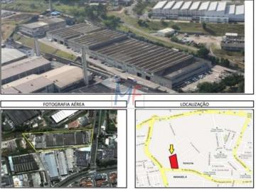 Comercial · 14700m² · Excelente  Galpão com 14.700 m² área útil com zoneamento Industrial  e comercial - S. B. Campo. Test