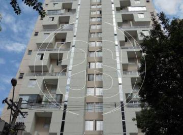 Apartamento · 70m² · 2 Quartos · 2 Vagas · Viva o melhor de Moema: apartamento de 70m², 2 suítes, no Condomínio Twin Towers para locação