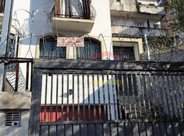 Casa · 170m² · 3 Quartos · 3 Vagas · Sobrado próximo à rua Doutor Zuquim