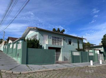 c9ca111a04007c8e6da014e2c45d5bd5267fc500 · Casa com 5 quartos à venda no bairro Jardim Atlântico, em Florianópolis/SC.