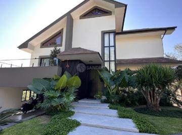 Foto 28 · Casa de Luxo com Vista Mar à Venda no Condomínio Panorâmico em Bombinhas - 4 Suítes e Área Gourmet C