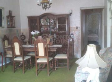 Casa · 432m² · 3 Quartos · 3 Vagas · Sobrado à venda no bairro Ipiranga 3 dormitórios, 1 suite e 3 vagas de garagem
