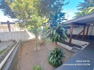 Casa · 40m² · 2 Quartos · 1 Vaga · Casa com 2 quartos, sala, cozinha, banheiro, área de serviço, 1 vaga de garagem coberta