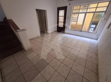 Casa · 80m² · 2 Quartos · Casa com 2 quartos, sala, cozinha, banheiro e área de serviço.