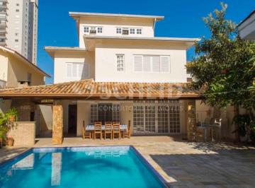 Casa · 414m² · 4 Quartos · 6 Vagas · Linda casa ampla com Piscina e area de churrasqueira, Aquecimento solar em um bairro Nobre de SP.
