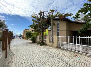 Casa · 5 Quartos · 6 Vagas · Imoveis - em Bombas