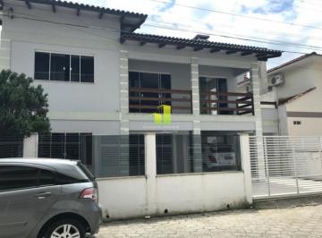Casa · 3 Quartos · 1 Vaga · Imoveis - em Bombas