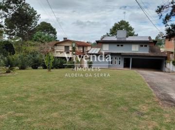 Casa · 400m² · 4 Quartos · 4 Vagas · Casa em condomínio na região de Aldeia da Serra ? alto padrão e lazer completo