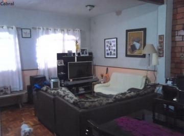 Casa · 10m² · 3 Quartos · 2 Vagas · Ótimo sobrado no JD. São João