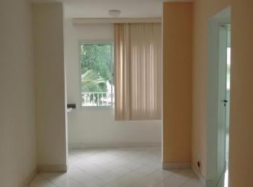 Sala · Vendo Apartamento com 55m² em Pernambués, 2/4 com 01 Suíte, 01 Garagens. Condomínio Infraestrutura. 