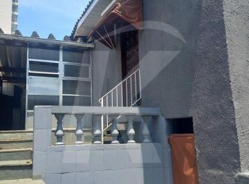 Casa · 48m² · 2 Quartos · 1 Vaga · Casa com 2 quartos, sala, cozinha, banheiro e 1 vaga ,