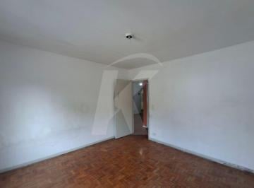 Apartamento · 70m² · 2 Quartos · Apartamento com 2 quartos, sala, cozinha, banheiro e área de serviço.