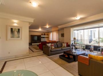 Apartamento · 267m² · 4 Quartos · 4 Vagas · Apartamento amplo, ensolarado em rua tranquila e arborizada em área nobre de Perdizes.