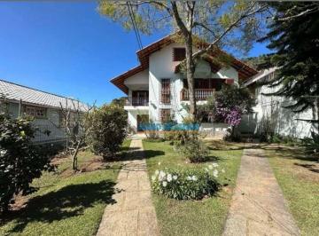 dc4ad063c0759458f92e0b3593c2817e714121a1 · Casa à venda, 344 m² por R$ 1.500.000,00 - Golfe - Teresópolis/RJ