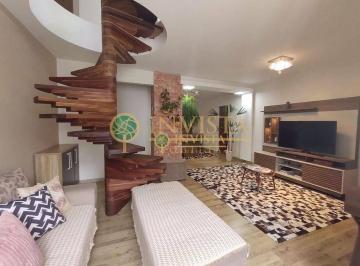 9353ba8e53a06ba62194c9e96c19eadfb2454fe2 · À venda | 173 m², Duplex, Terraço, 2 quartos e 1 vaga - Centro, em Florianópolis.