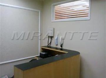 48b0fbc779558c14680d2941650add37.jpg · Conjunto comercial de 55m²