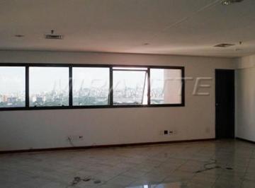 fe7cec4e17241b1448d78c82111927c8.jpg · Conjunto comercial