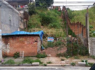 a7d4b6ff6081634846f8093bc3056f8b.jpg · Terreno de 40m² com 1 quartos