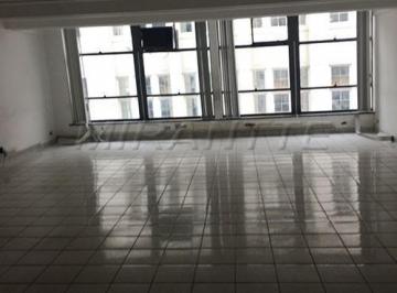 c67e9cd2a748b19045051f2826372966.jpg · Comercial de 170m²