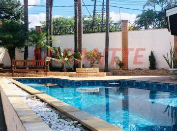 3dc312b17832310f2da3365ebb22fe1f.jpg · Cond. fechado de 240m² com 3 quartos