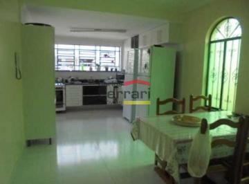 Casa · 273m² · 4 Quartos · 8 Vagas · Sobrado amplo na Água Fria, 4 quartos, 2 suítes, 8 vagas de garagem, piscina, churrasqueira,