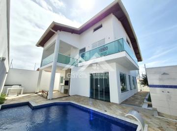 Casa · 391m² · 4 Quartos · 4 Vagas · Sobrado em Peruíbe no bairro Flórida