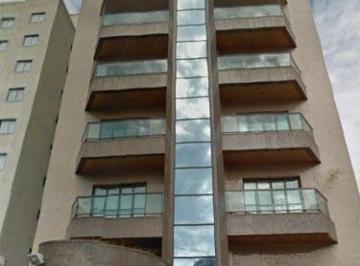 f8af738f03fc9e0656540646cbdcf19f.jpg · Apartamento de 250m² com 4 quartos