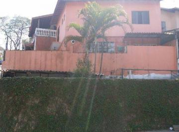 c518e3b96a37442979bbd74763335212.jpg · Sobrado de 250m² com 3 quartos