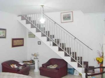 a387ad0f507889852e49b2ae343674f9.jpg · Sobrado de 330m² com 4 quartos