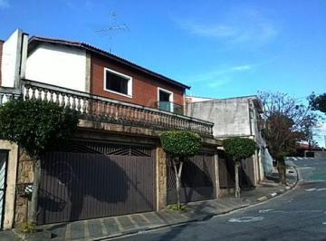 1bed53eee7299ed1fe2a0633cf41af2d.jpg · Sobrado de 300m² com 3 quartos