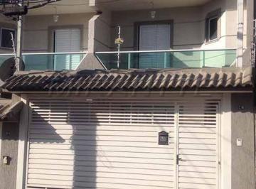798ee02d7294e2c178877d4c394916a3.jpg · Sobrado de 130m² com 3 quartos