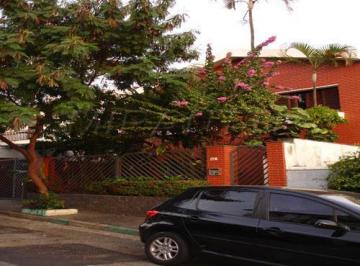 bd2453b435bc51983a48a9fd442428f4.jpg · Sobrado de 464m² com 4 quartos