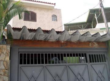 001_00000_00000_129921_2013081215352079.jpg · Sobrado com 3 quartos