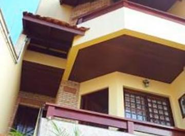 001_00000_00000_139066_2014032915055261.jpg · Sobrado de 300m² com 3 quartos