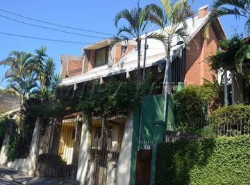 001_00000_00000_155408_2015070110235018.jpg · Sobrado de 264m² com 4 quartos