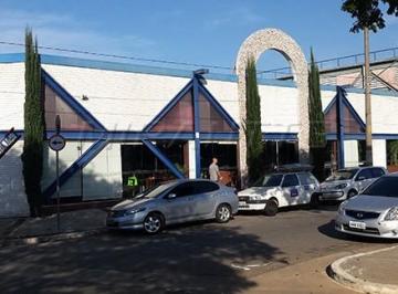 93be9d78a6ed06f5a0bd0c8b68f7ab8e.jpg · Comercial de 1020m²