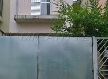 ebb260e3956e844d42c465690f778490.jpg · Sobrado de 105m² com 2 quartos
