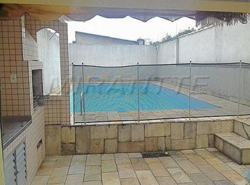 61b78cc7906b28a6c6b4b6cca53aab46.jpg · Sobrado de 305m² com 4 quartos