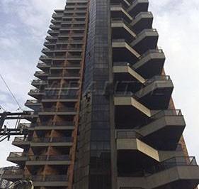 e801f44a255a53c989d57e0e82b4cc62.jpg · Apartamento de 260m² com 4 quartos