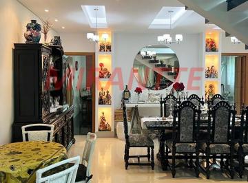 0765e1854c38dd8843b98025afeea2a1.jpg · Sobrado de 240m² com 3 quartos