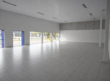 Comercial · 1100m² · 18 Vagas · Galpão com 2.400m², showroom de alto padrão e amplo pátio asfaltado com 18 vagas
