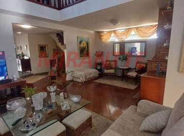 3c671bab2bb28c8aa5a94a2f4f7734d1.jpg · Sobrado de 331m² com 3 quartos