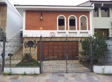 001_00000_00000_98545_2012092114201852.jpg · Sobrado de 400m² com 4 quartos