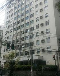 423d48b769cfea4a202682f8ce77356b.jpg · Apartamento de 134m² com 4 quartos